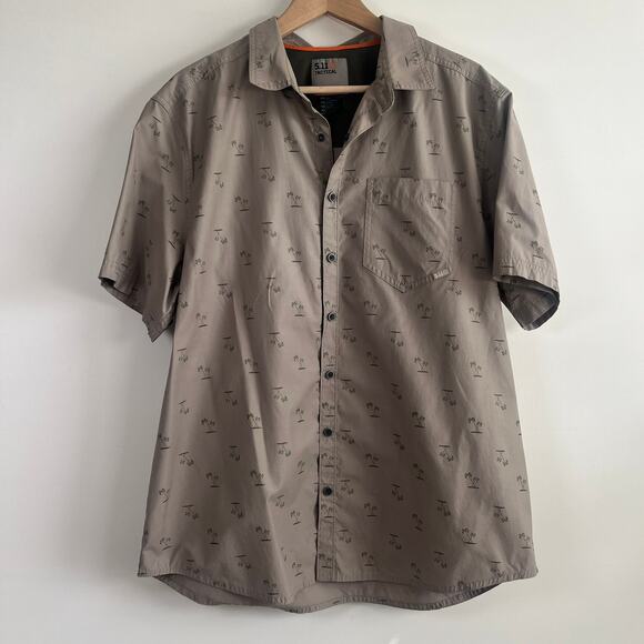 5.11 Tactical Shirt Button Up Snaps Short Sleeve Palm Tree Print Tan Size Large - Picture 1 of 12
